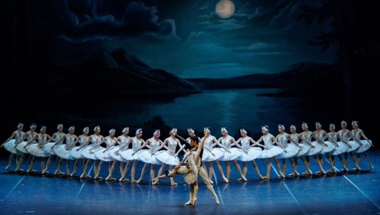 17. Uluslararası İstanbul Opera ve Bale Festivali “Kuğu Gölü” balesi ile sona erdi