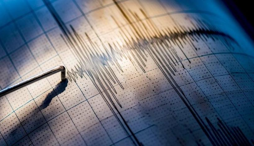 Endonezya’da 6,7 büyüklüğünde deprem