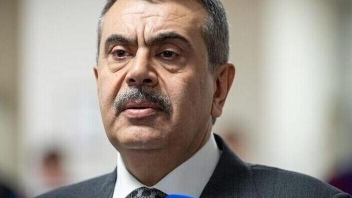 Bakan Tekin: Cuma günü bir gün idari izin verdik, sınavın yapılacağı okullarda hazırlıkları yapacağız