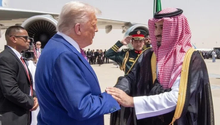 Trump’ın Suudi Arabistan’ın Husilere yönelik saldırısına destek verdiği iddiası