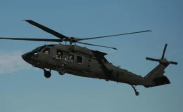 ABD’de askeri helikopter Washington’a acil iniş yaptı