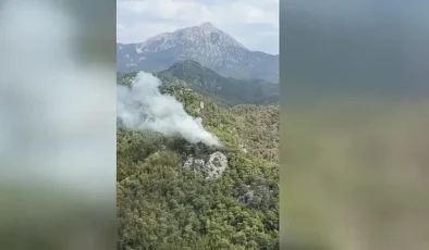 Antalya’da çıkan orman yangınına müdahale ediliyor