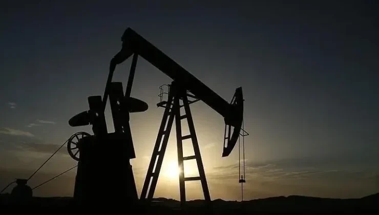 ABD-İran diplomasi beklentisi Brent petrolü 85 doların altına çekti