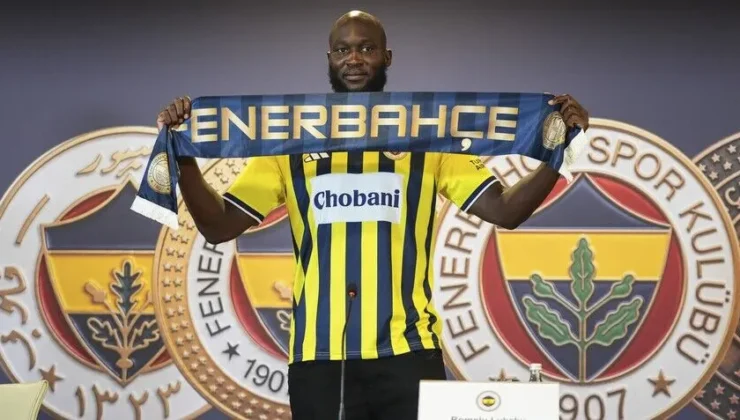 Fenerbahçe’de Romelu Lukaku için imza töreni düzenlendi