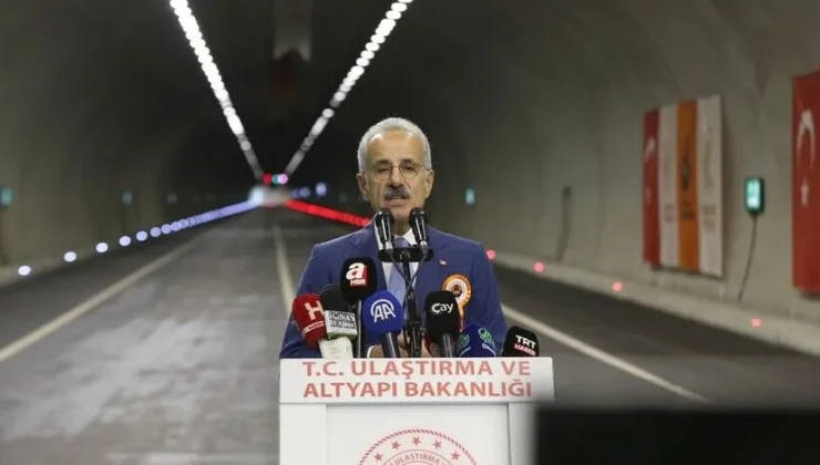 Bakan Uraloğlu: Son 24 yılda, kara yolu altyapımıza yaptığımız yatırımlarla Türkiye’yi adeta yeniden inşa ettik
