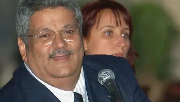 Yapımcı, oyuncu ve şarkıcı Osman Yağmurdereli vefatının 18. yılında anılıyor