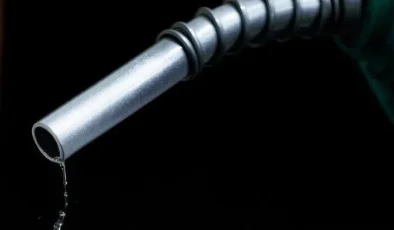 Körfez ve Rusya kaynaklı arz kaybı küresel motorin piyasasını daraltıyor