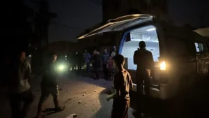 İsrail’in Gazze’ye ve Megazi Mülteci Kampı’na düzenlediği saldırılarda 3 Filistinli yaralandı